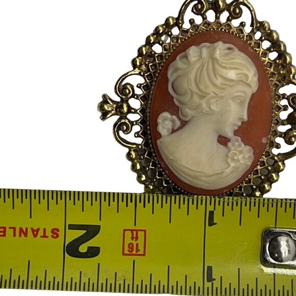 Vintage Cameo Brooch Pin Gold Tone Avon Pinback Opens Up Empty Glace Locket - Picture 8 of 16
